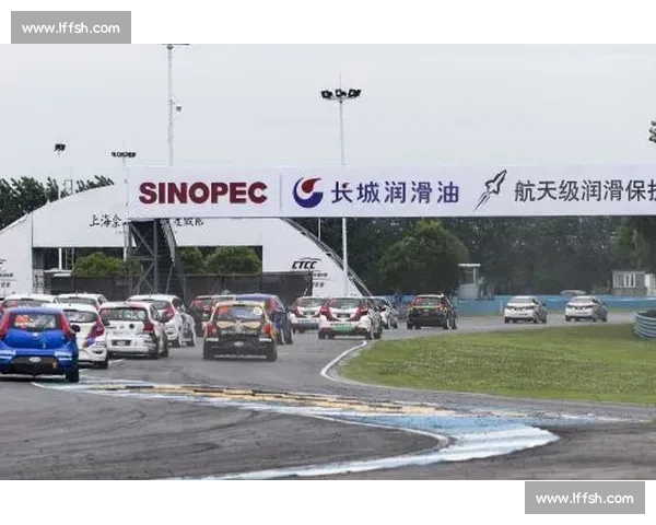 墨西哥站发车大乱斗：830 米直道上的生死时速